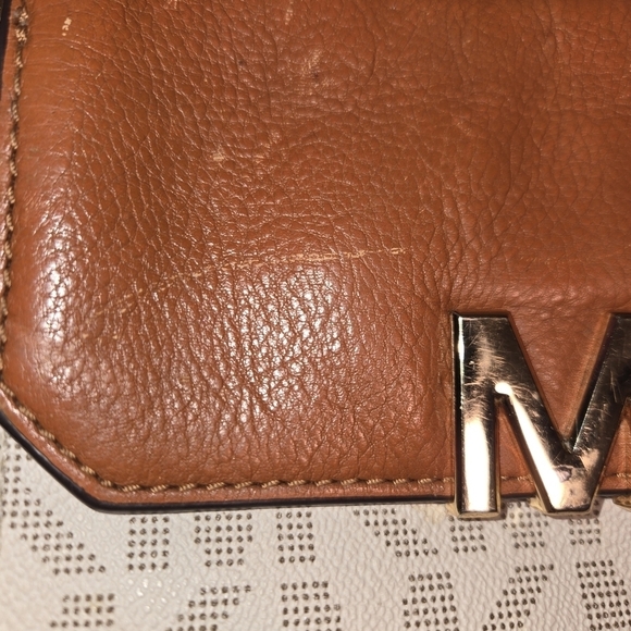 Michael‎ Michael Kors Fulton Flap Crossbody Cream And Brown - Picture 3 of 13